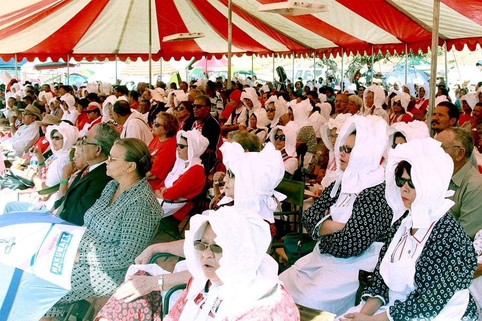 Participants commemorating Sam Khubis Baster women traditional dress